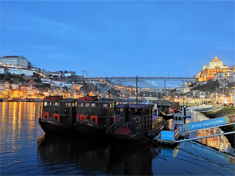 barcos en rio Douro, Oporto