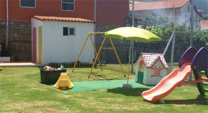 Casa Puertas Oia Baiona