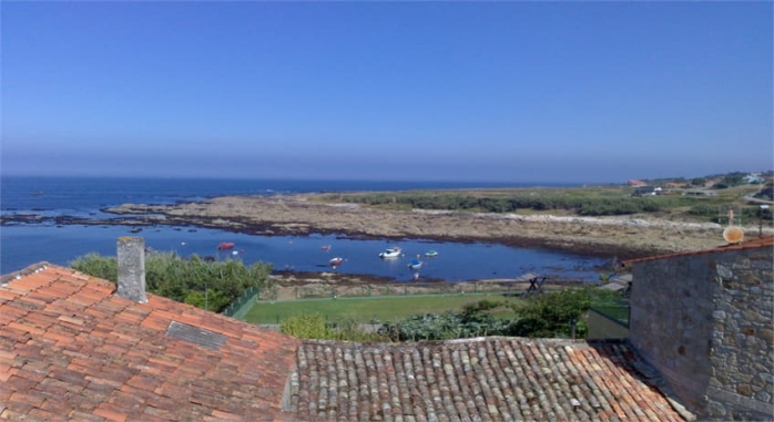 Casa Puertas Oia Baiona