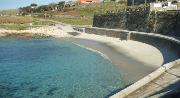 Casa Puertas Oia Baiona