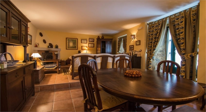 Casa Puertas Oia Baiona