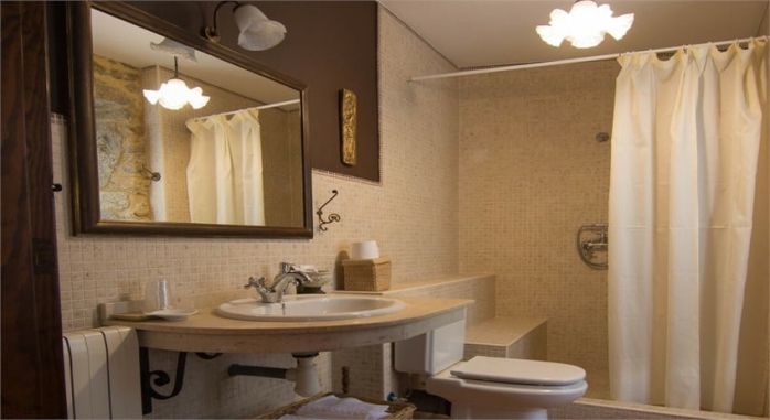 Casa Puertas Oia Baiona