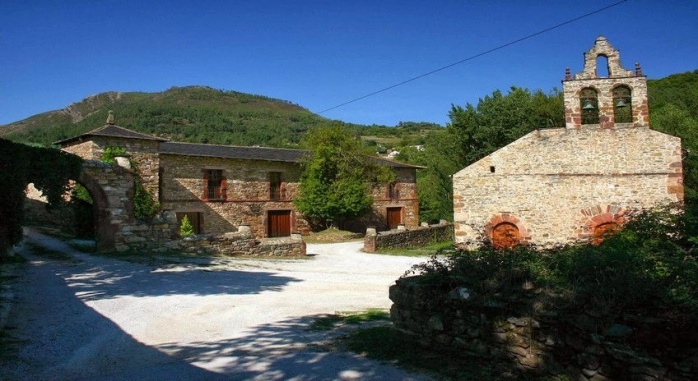 Pazo do Castro - Mosteiro de Xagoaza