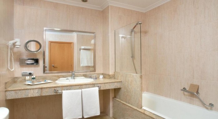 Hotel Talaso Atlantico - Baiona